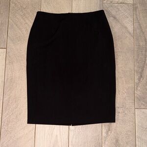 WHITE HOUSE BLACK MARKET SZ 8 Black Pencil Skirt - Sleek Tailored Silhouette